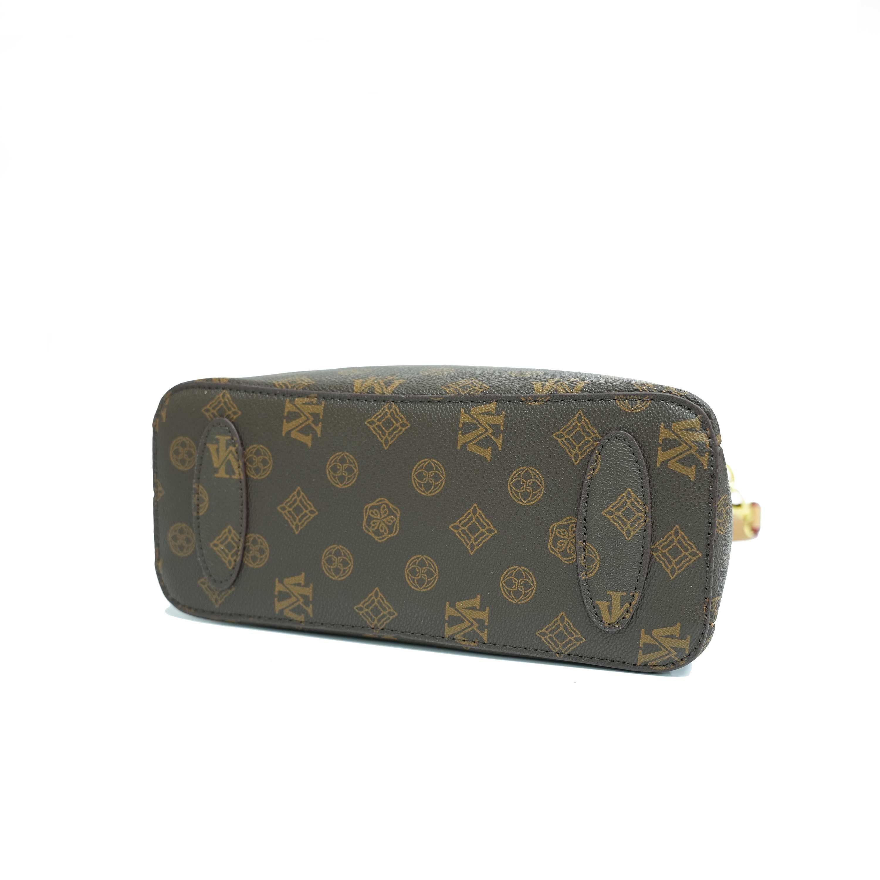 Large capacity bucket bag