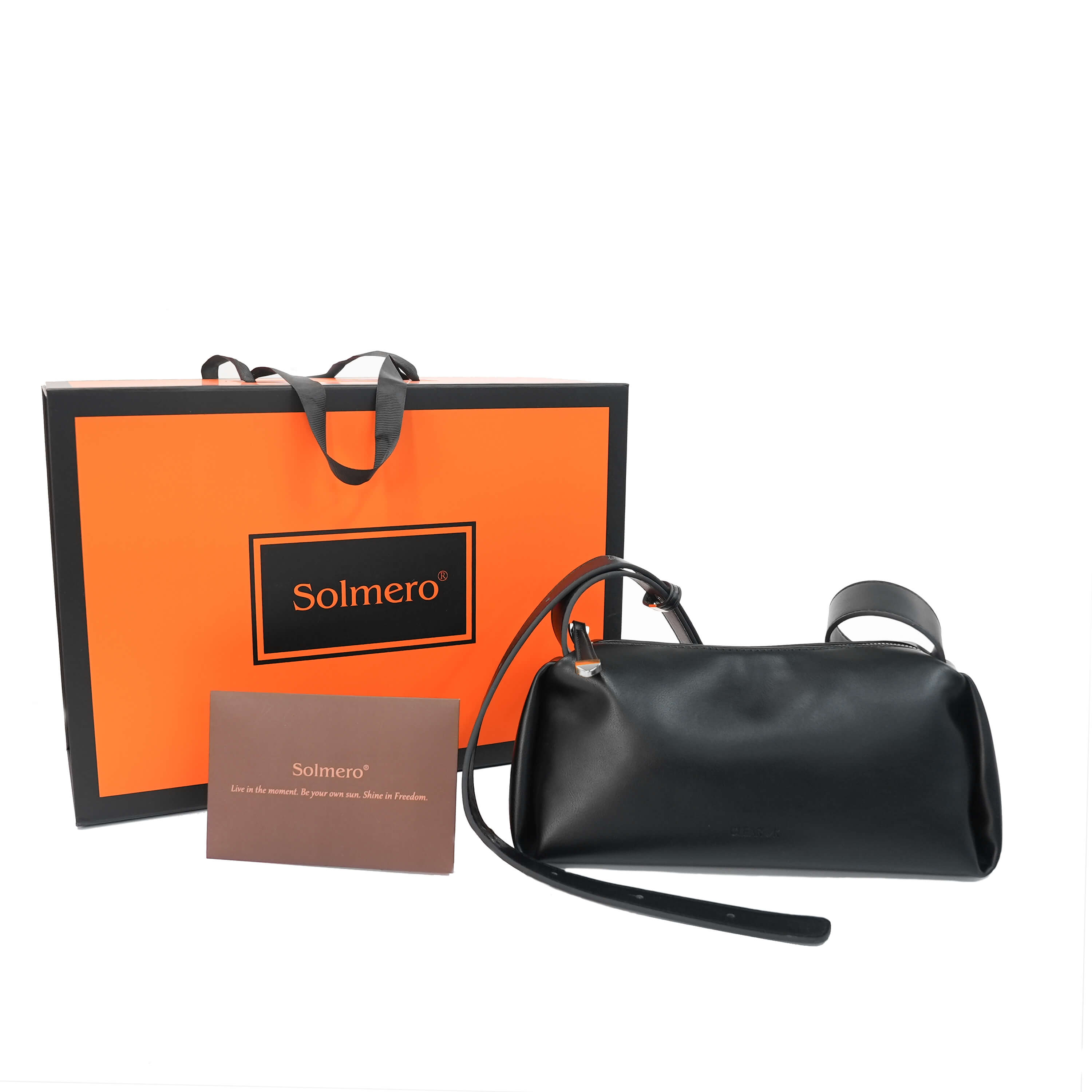 Shoulder bag & large capacity